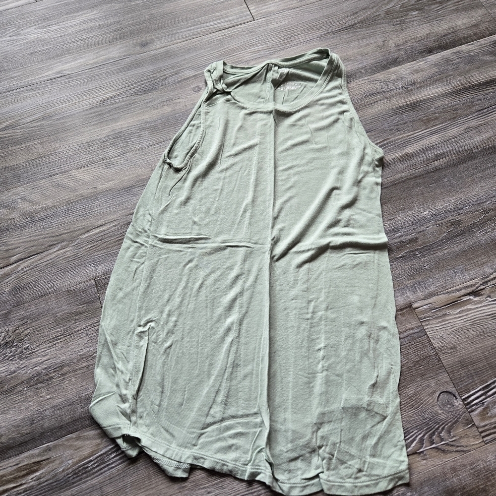 Sleeveless Light Green Tank Top